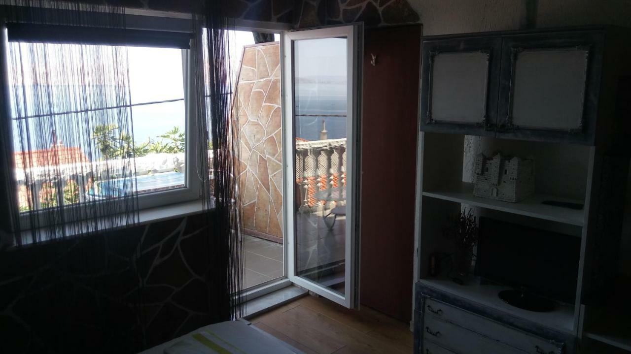 Apartmani Mira Senj  Exteriör bild